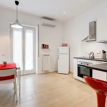 Lovely 3 Close Trastevere Station *