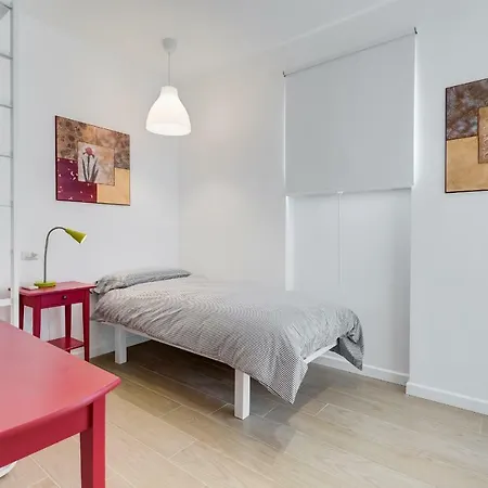 Apartment Lovely 3 Close Trastevere Station