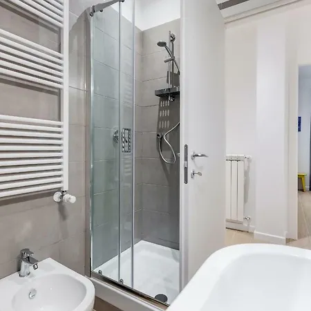Lovely 3 Close Trastevere Station Apartment *